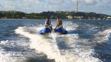 Esportes n&aacute;uticos - Banana Boat -  Idade 07 anos - Dura&ccedil;&atilde;o 10min